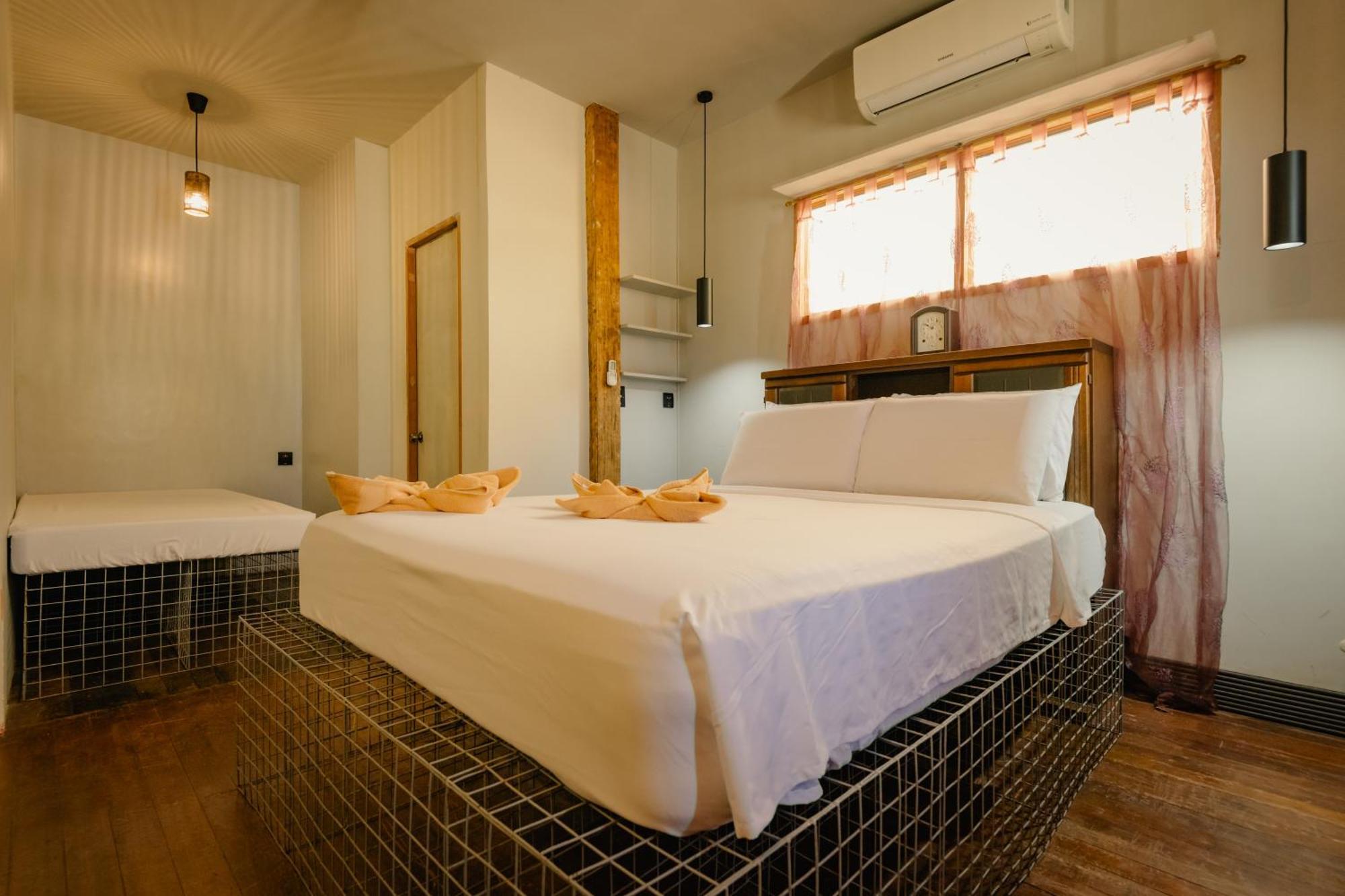 The Flying Fish Hostel סבו מראה חיצוני תמונה